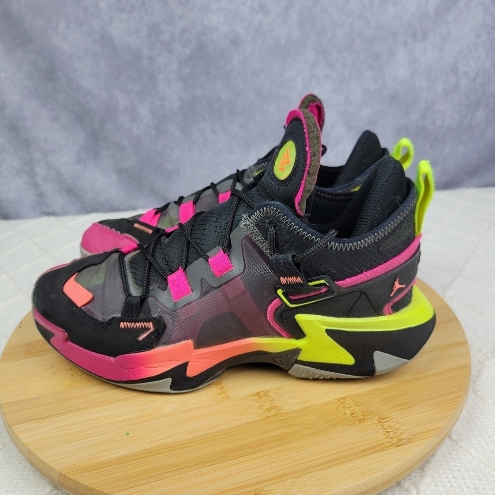 Nike air Jordan Why Not Zer 0.5 Raging Youth Size 6.5Y Women Size 8.5